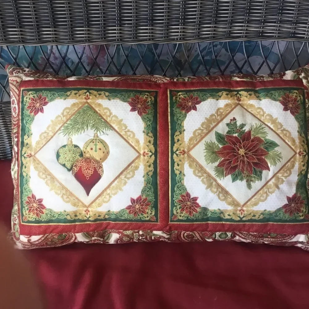 NWT Hand Crafted, Quilted Beautiful Metallic Print Holiday Pillow